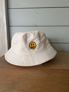 drew House Reversible Bucket Hat – Yellow / Cream Smiley Logo